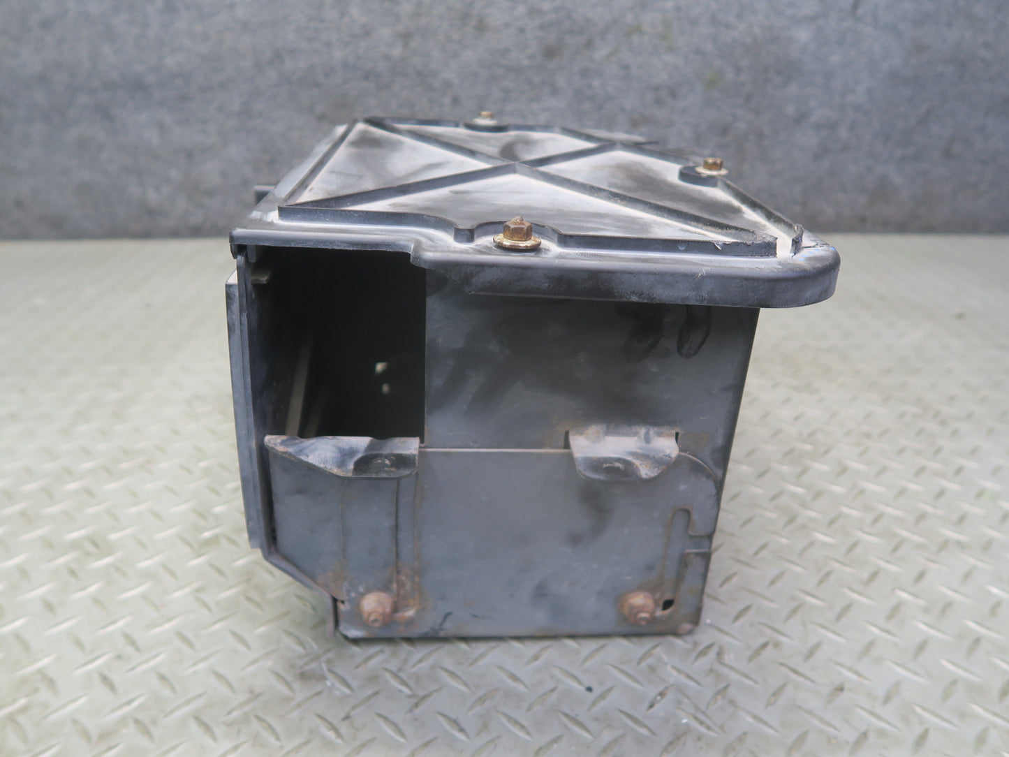 03-06 Chevrolet SSR Rear Under Truck BED Mounted Battery Box OEM