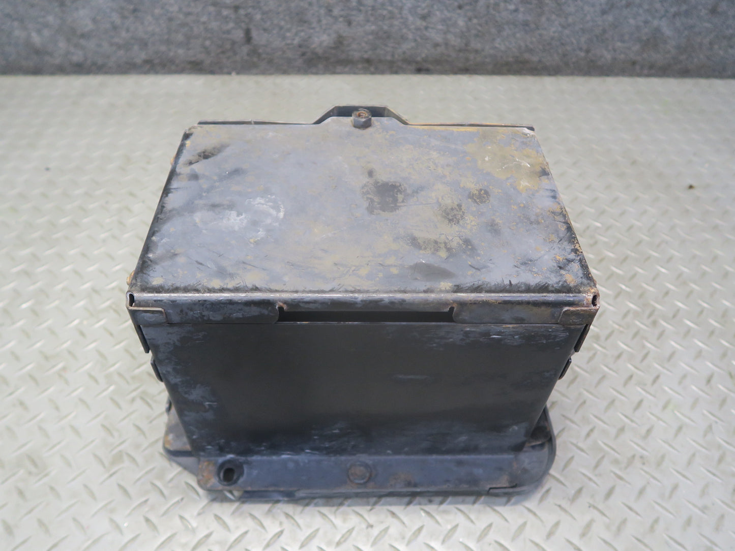 03-06 Chevrolet SSR Rear Under Truck BED Mounted Battery Box OEM