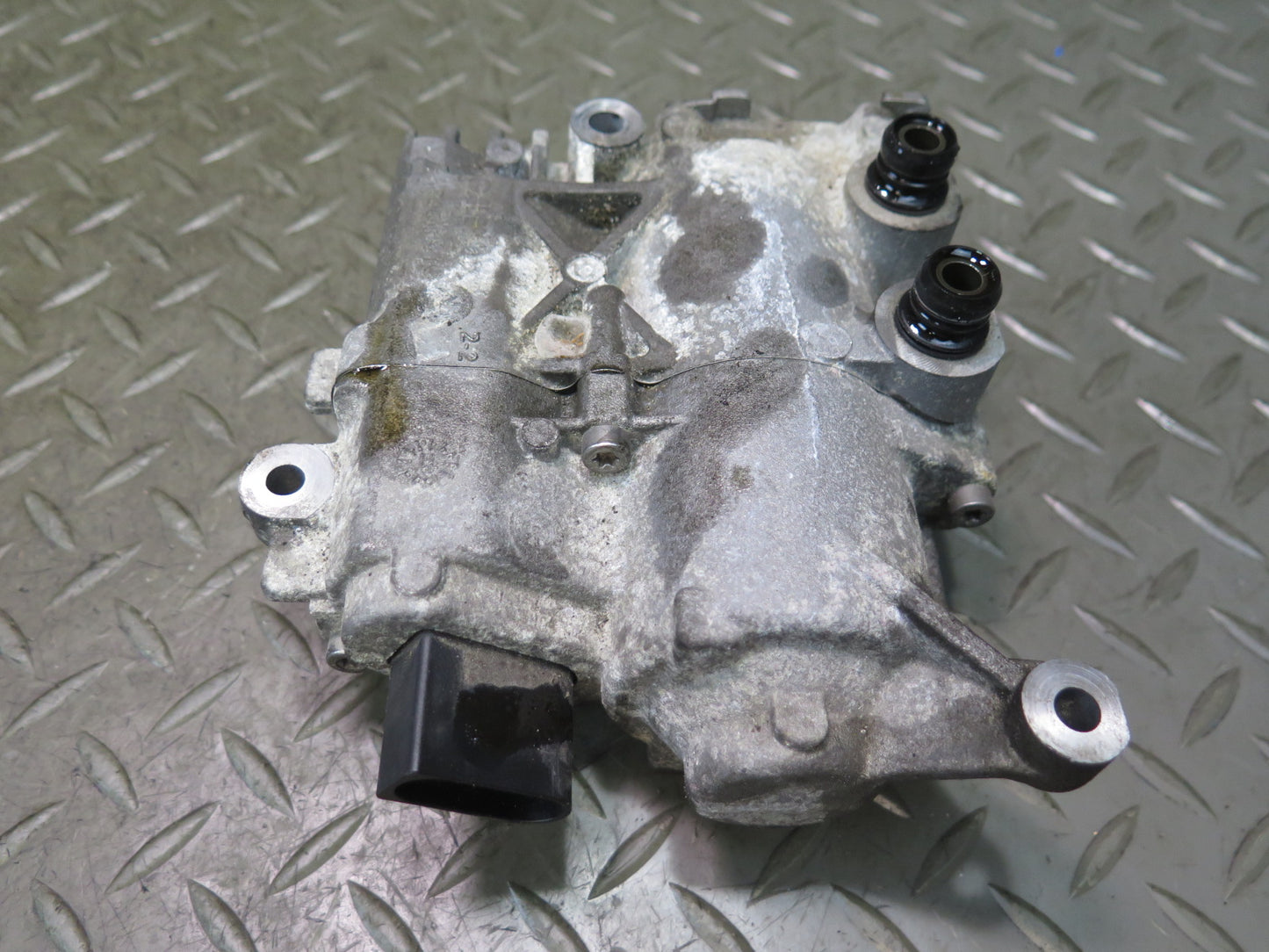 2013 Mercedes R231 SL550 722.909 Transmission Auxiliary AUX Oil Pump OEM