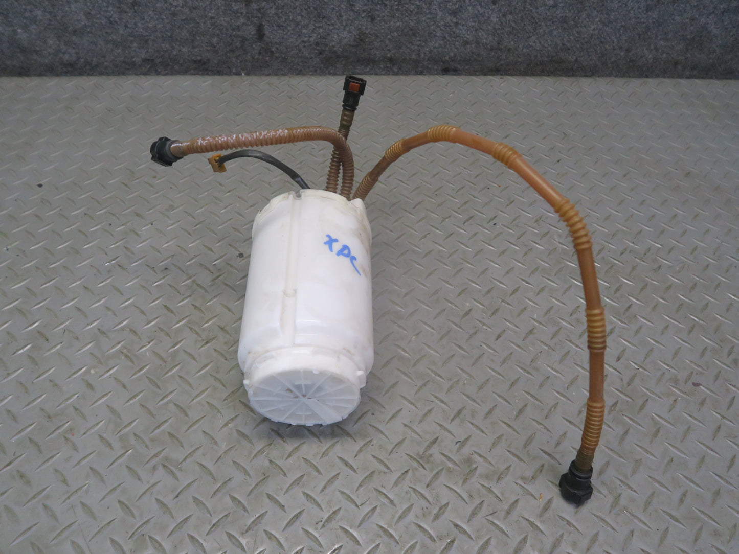 2008-2010 Porsche Cayenne 957 Turbo Fuel Pump Level Sensor Sending Unit Set of 2