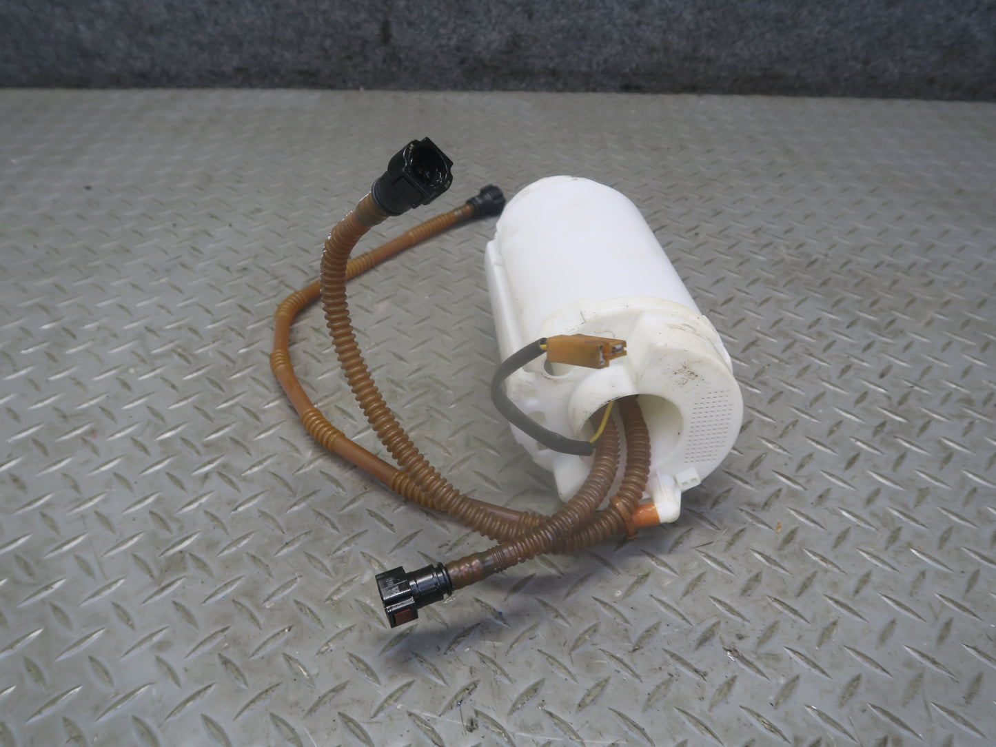 2008-2010 Porsche Cayenne 957 Turbo Fuel Pump Level Sensor Sending Unit Set of 2