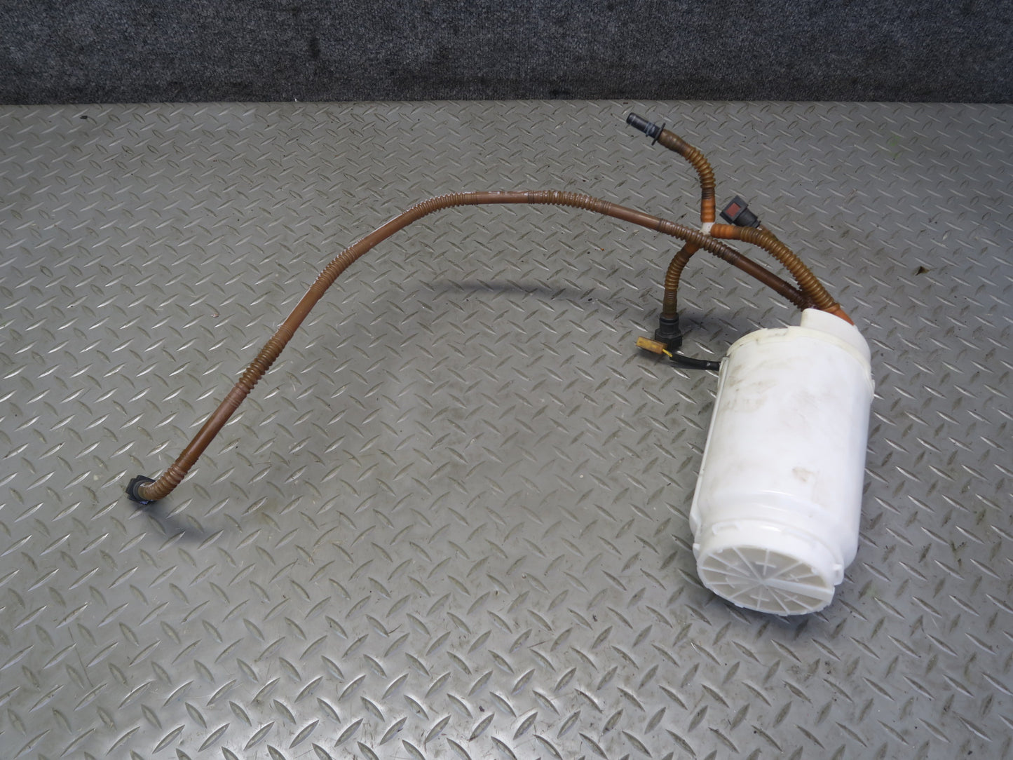 2008-2010 Porsche Cayenne 957 Turbo Fuel Pump Level Sensor Sending Unit Set of 2