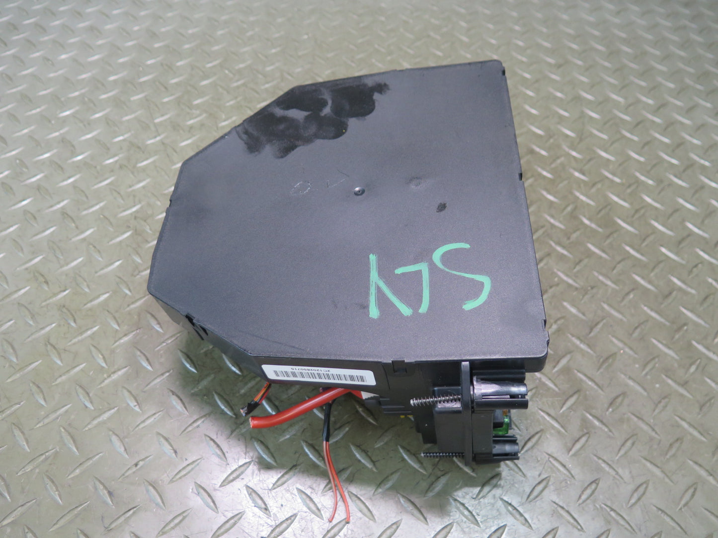 13-20 Mercedes R231 SL550 Front SAM Fuse Relay Box 2319002102 OEM