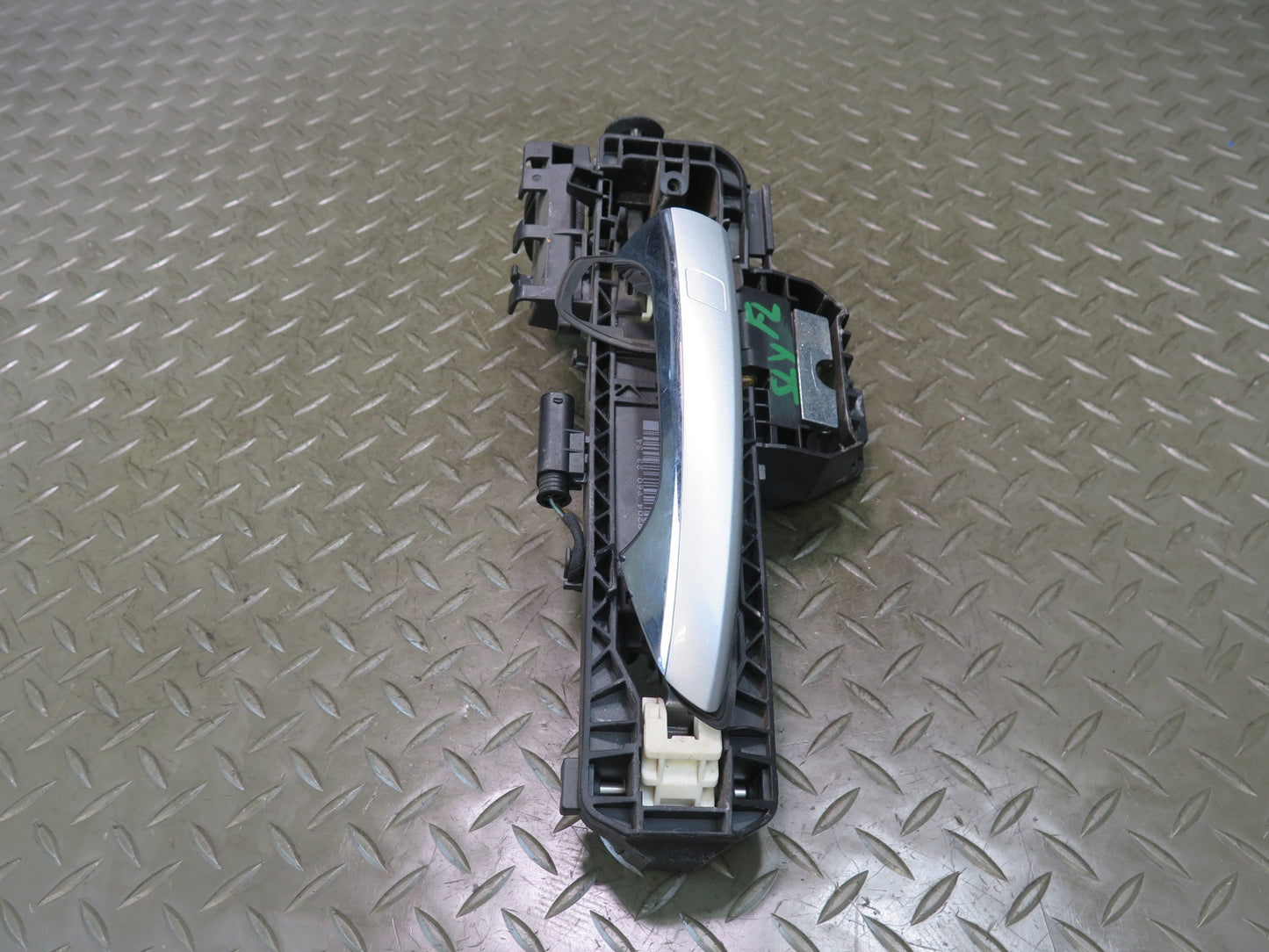13-20 Mercedes R231 SL550 Left Door Exterior Handle w Keyless Entry OEM