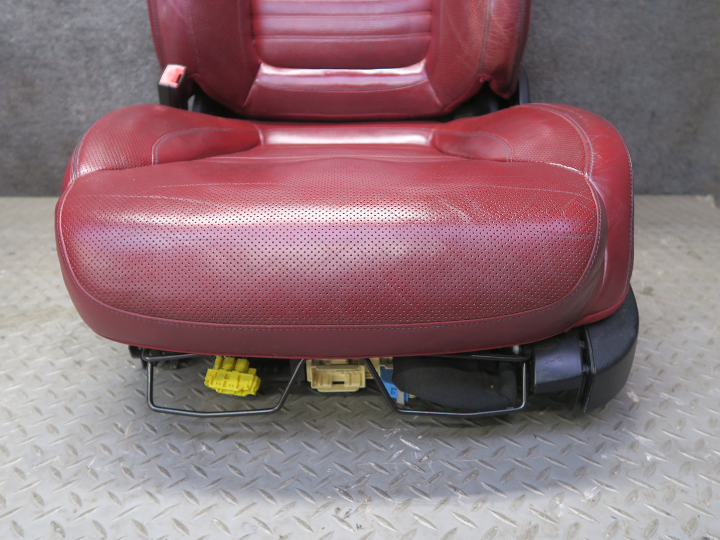 13-16 Mercedes R231 SL550 Front Left & Right Leather Dynamic Seat RED Set OEM