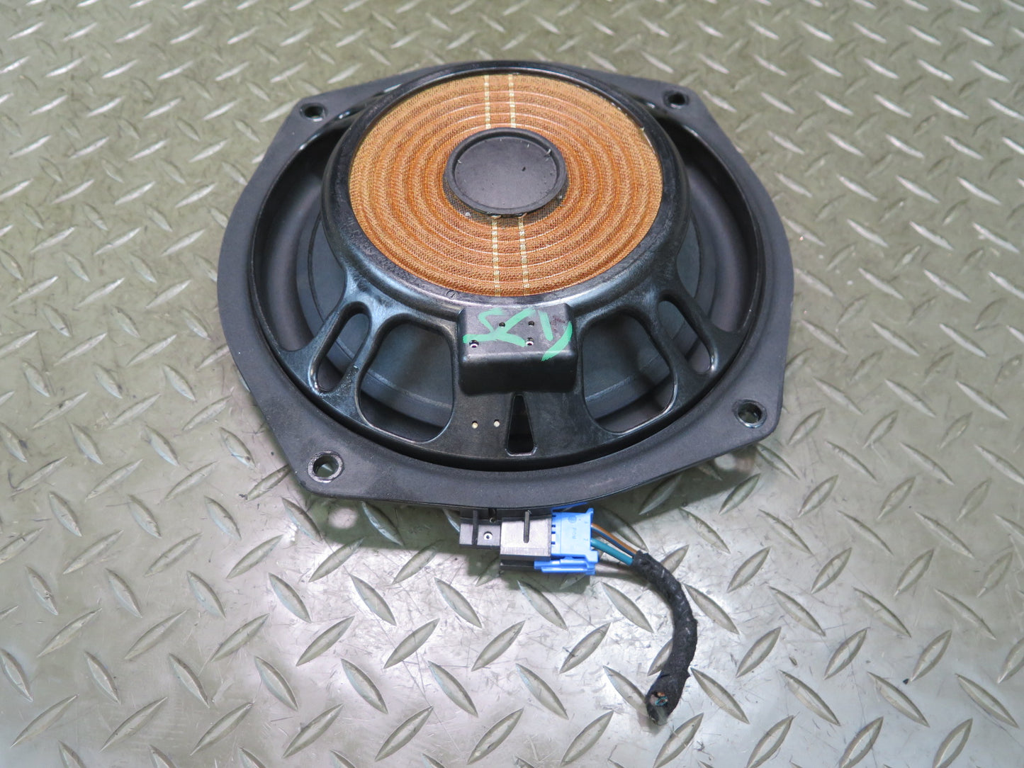 13-20 Mercedes R231 SL550 Left or Right LOGIC7 Subwoofer Speaker 2318201002 OEM