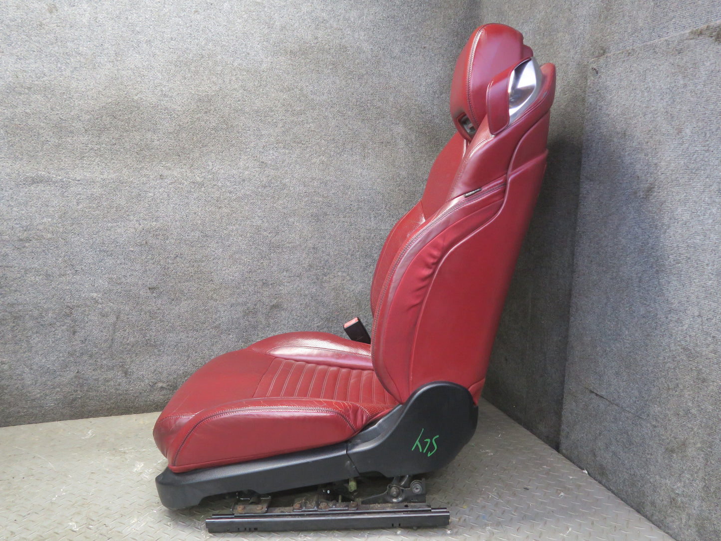 13-16 Mercedes R231 SL550 Front Left & Right Leather Dynamic Seat RED Set OEM