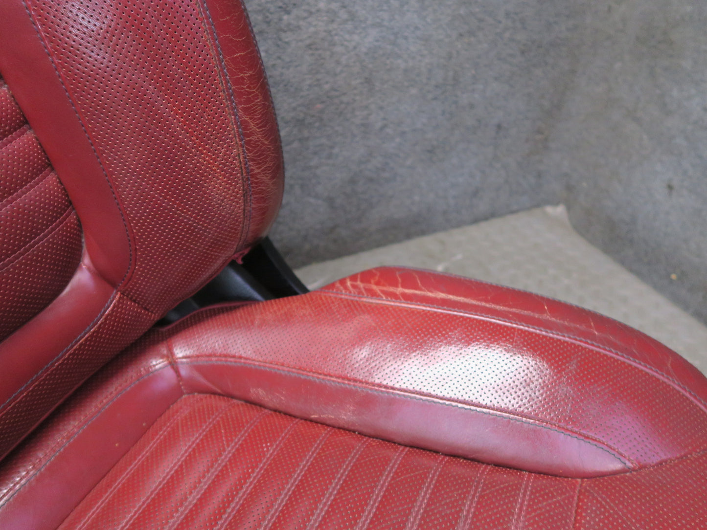 13-16 Mercedes R231 SL550 Front Left & Right Leather Dynamic Seat RED Set OEM