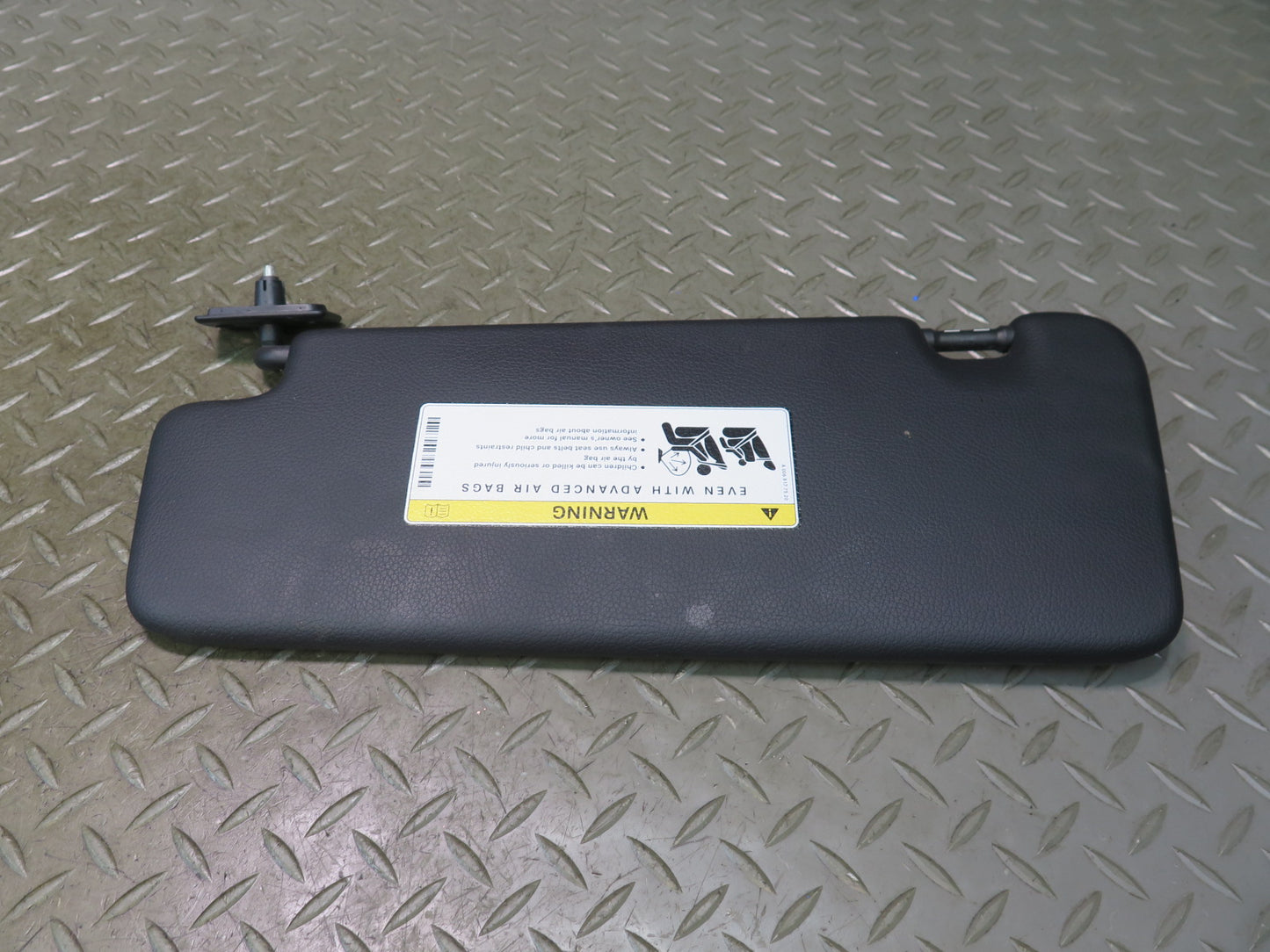 13-20 Mercedes R231 SL550 Set of 2 Front Left & Right Sun Visor Black OEM