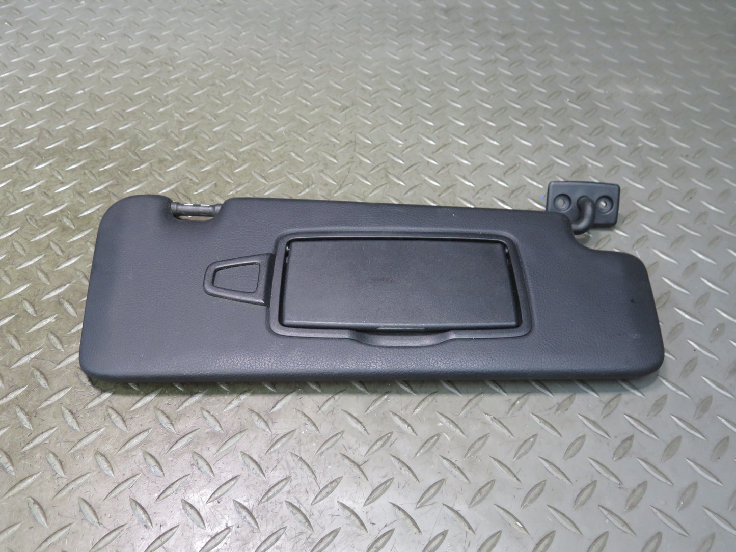 13-20 Mercedes R231 SL550 Set of 2 Front Left & Right Sun Visor Black OEM