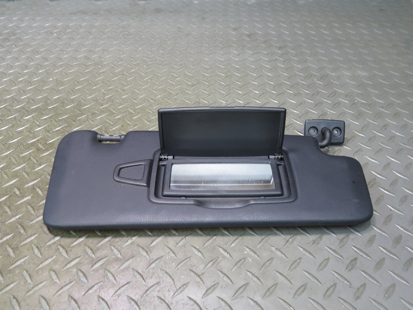 13-20 Mercedes R231 SL550 Set of 2 Front Left & Right Sun Visor Black OEM