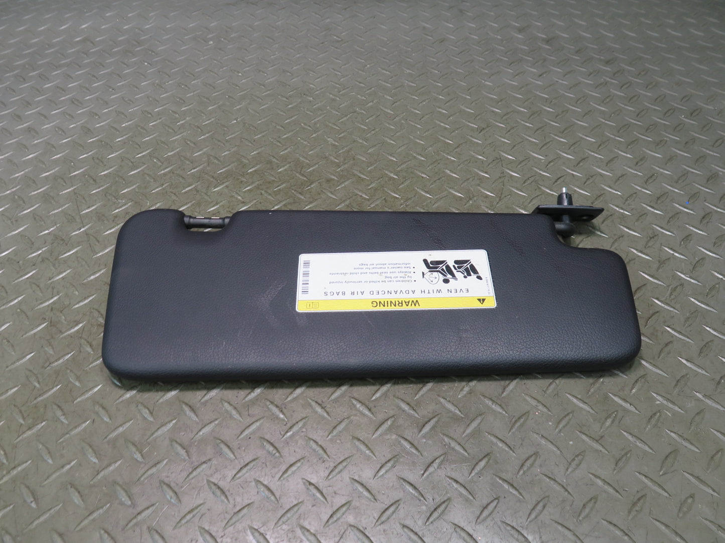 13-20 Mercedes R231 SL550 Set of 2 Front Left & Right Sun Visor Black OEM