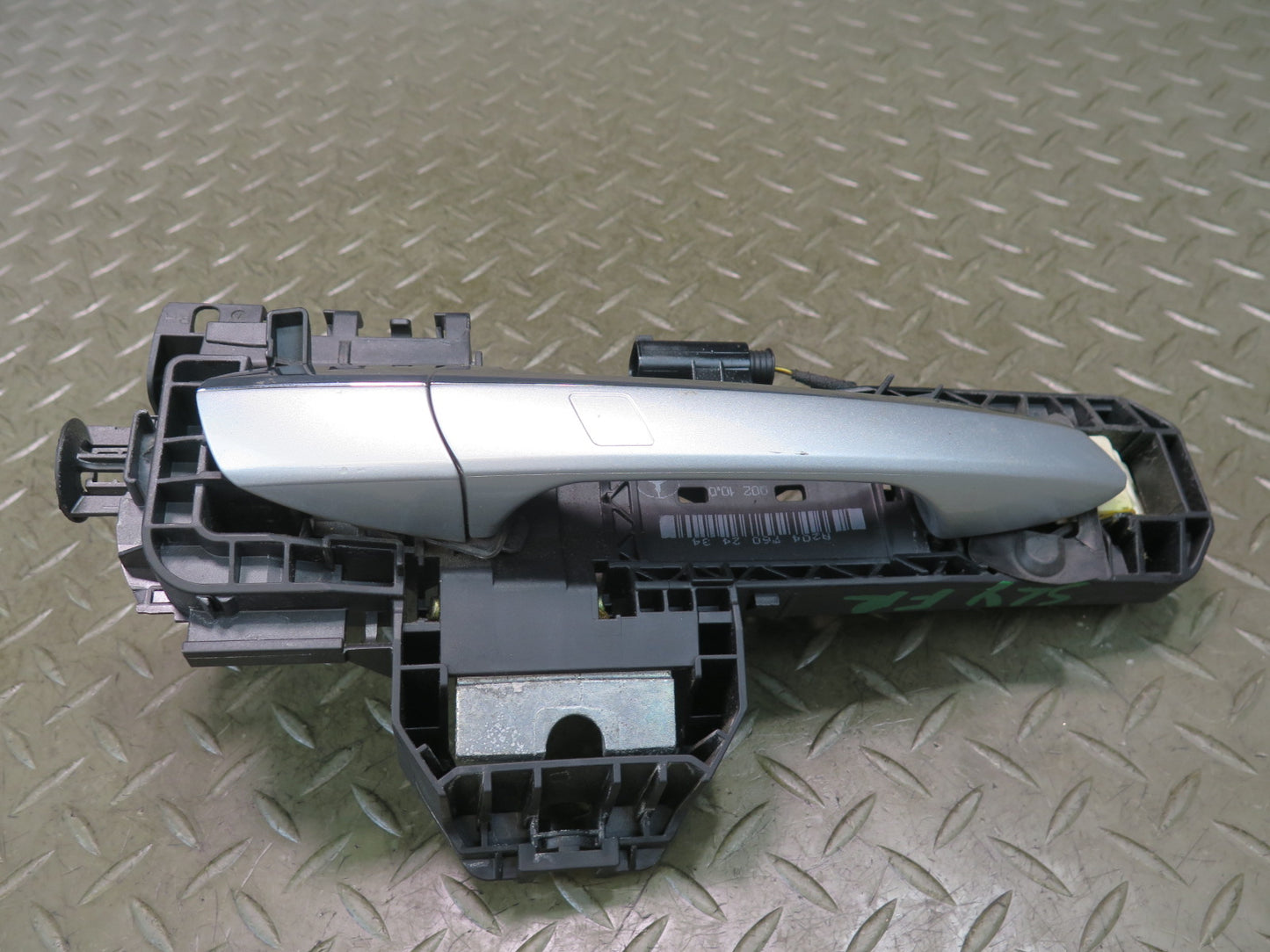 13-20 Mercedes R231 SL550 Right Door Exterior Handle w Keyless Entry OEM