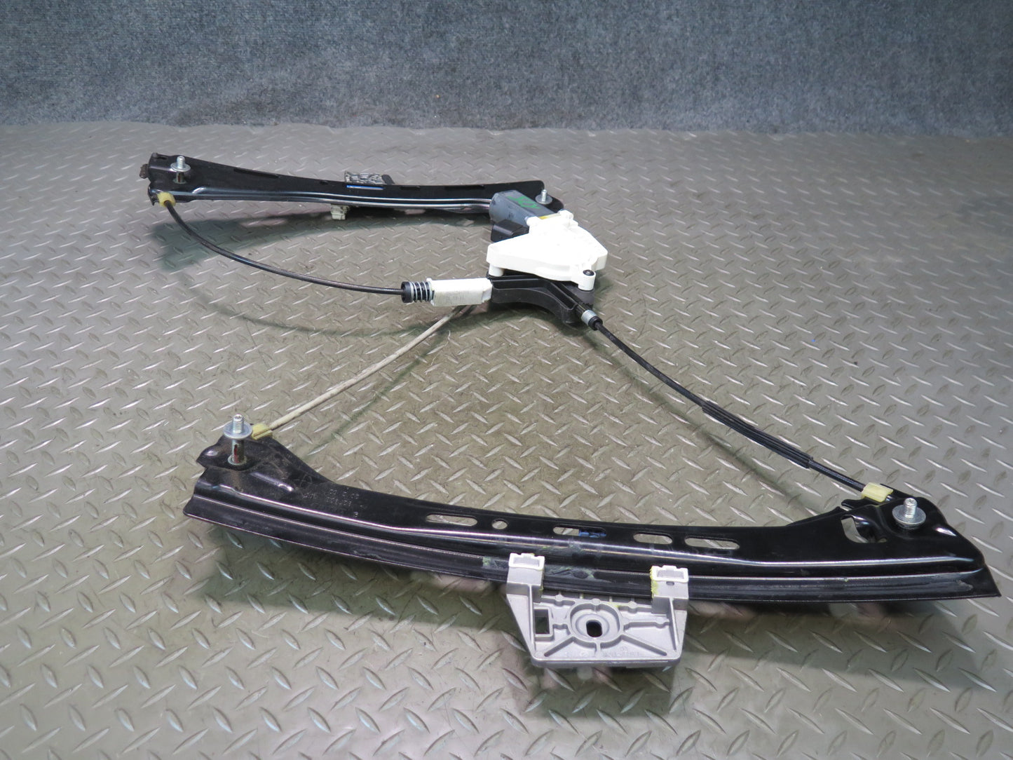 13-20 Mercedes R231 SL550 Right Door Window Regulator w Motor OEM