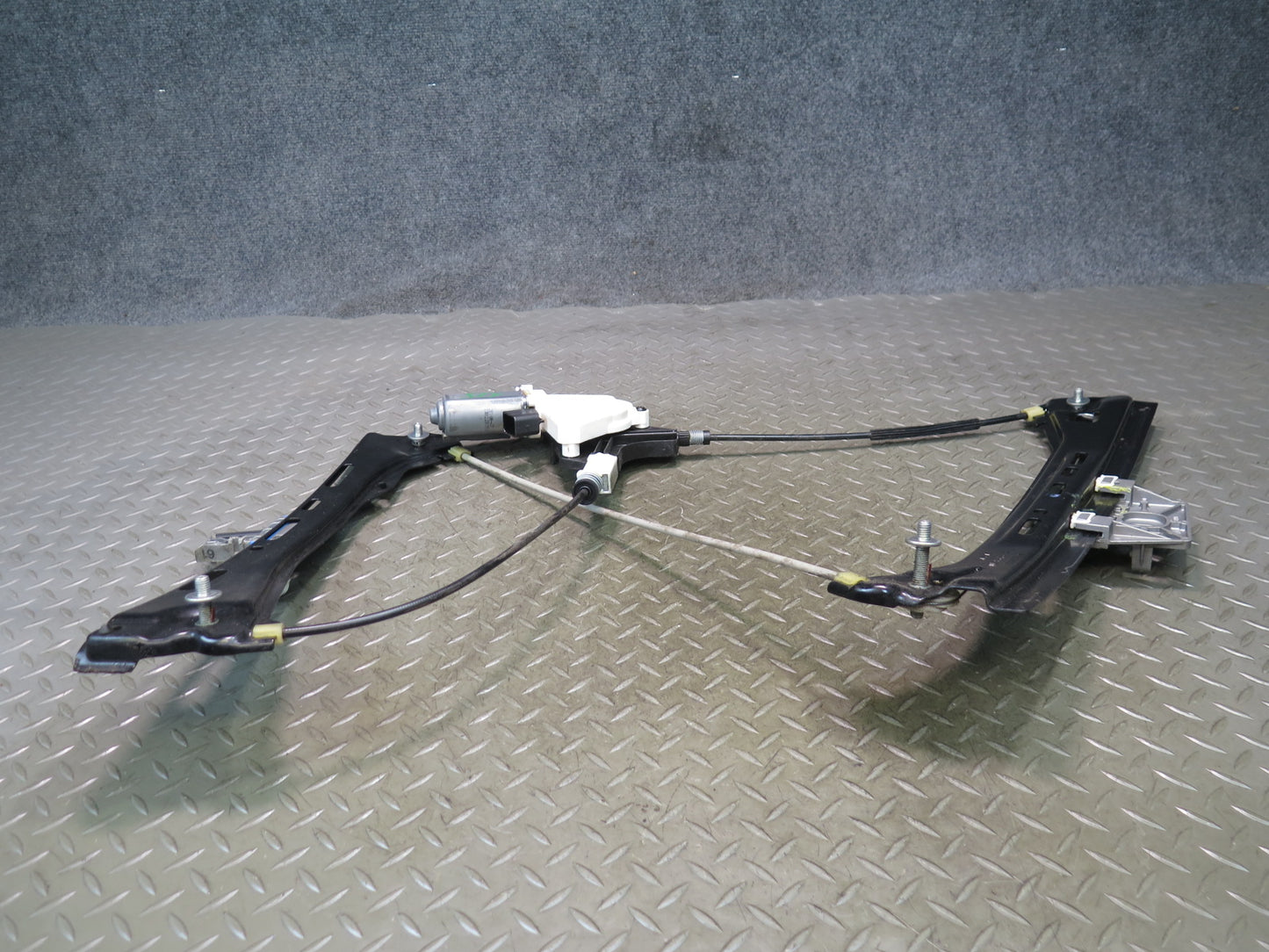 13-20 Mercedes R231 SL550 Right Door Window Regulator w Motor OEM