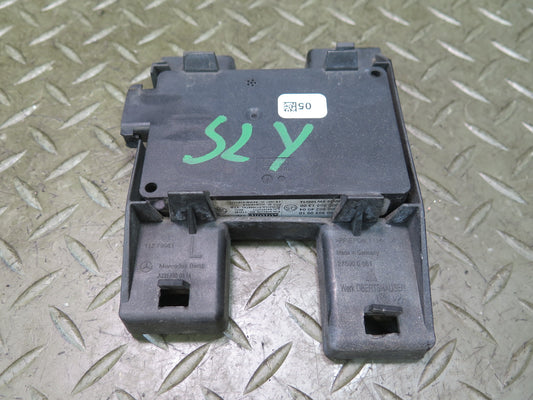 2013 Mercedes R231 SL550 Blind Spot Radar Sensor w Bracket 0009024004 OEM