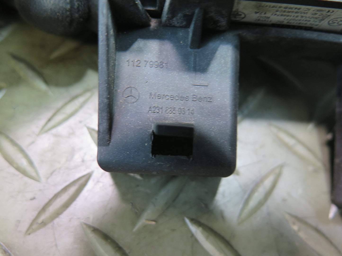 2013 Mercedes R231 SL550 Blind Spot Radar Sensor w Bracket 0009024004 OEM