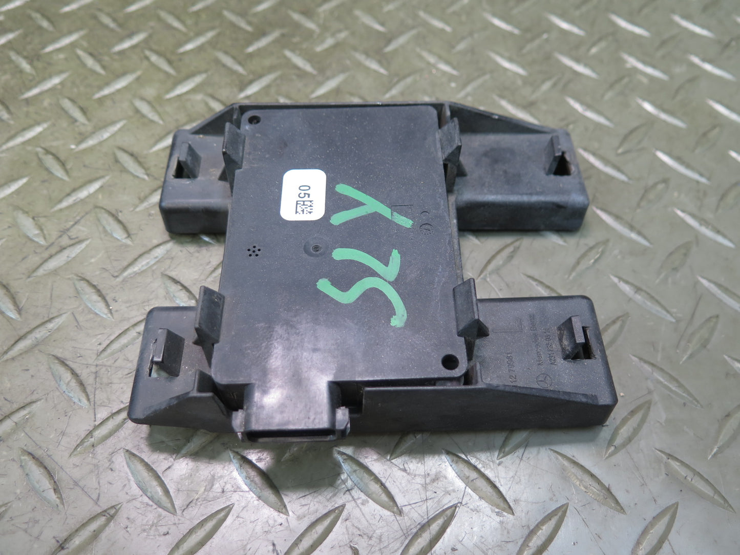 2013 Mercedes R231 SL550 Blind Spot Radar Sensor w Bracket 0009024004 OEM