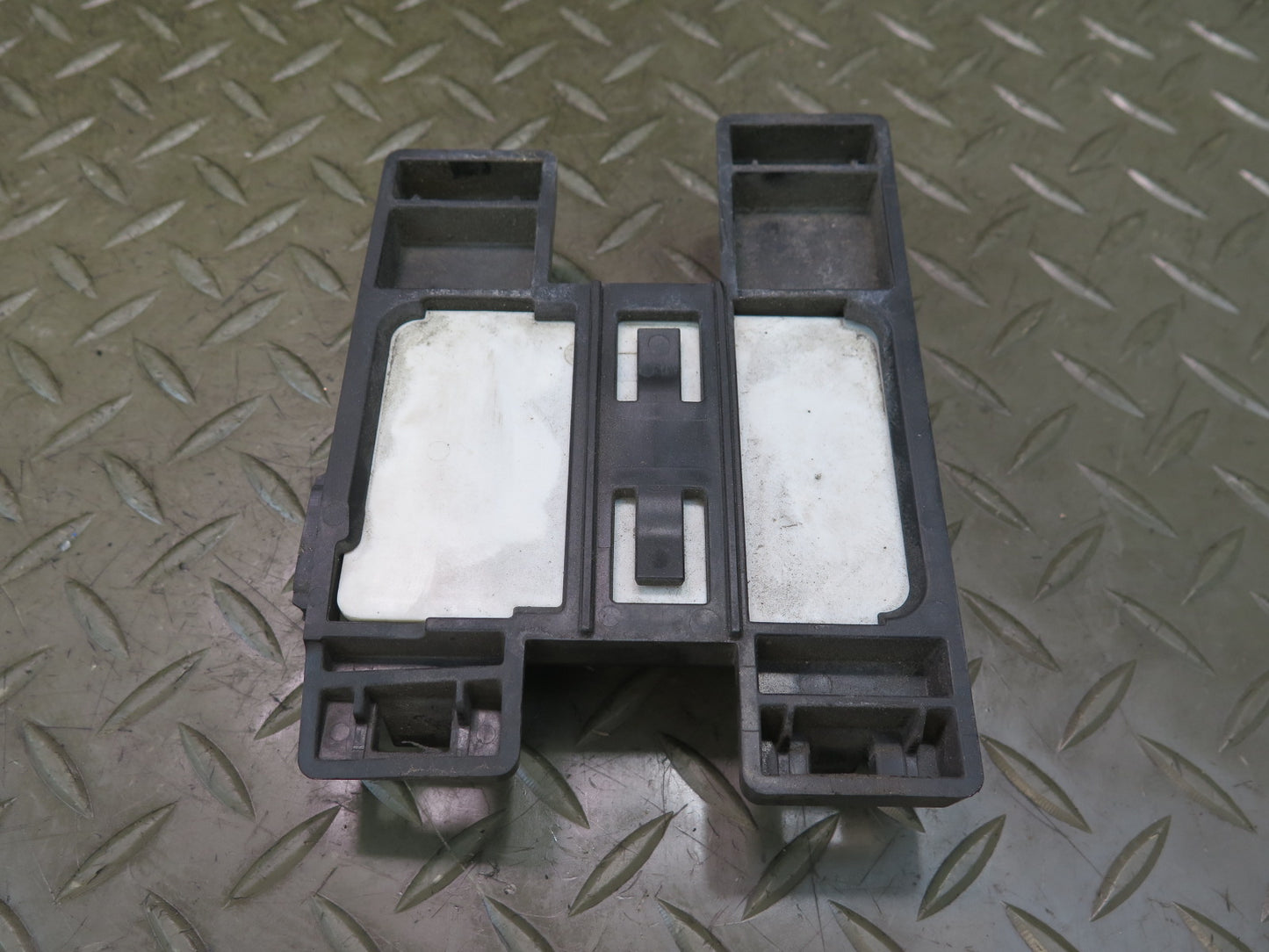 2013 Mercedes R231 SL550 Blind Spot Radar Sensor w Bracket 0009024004 OEM