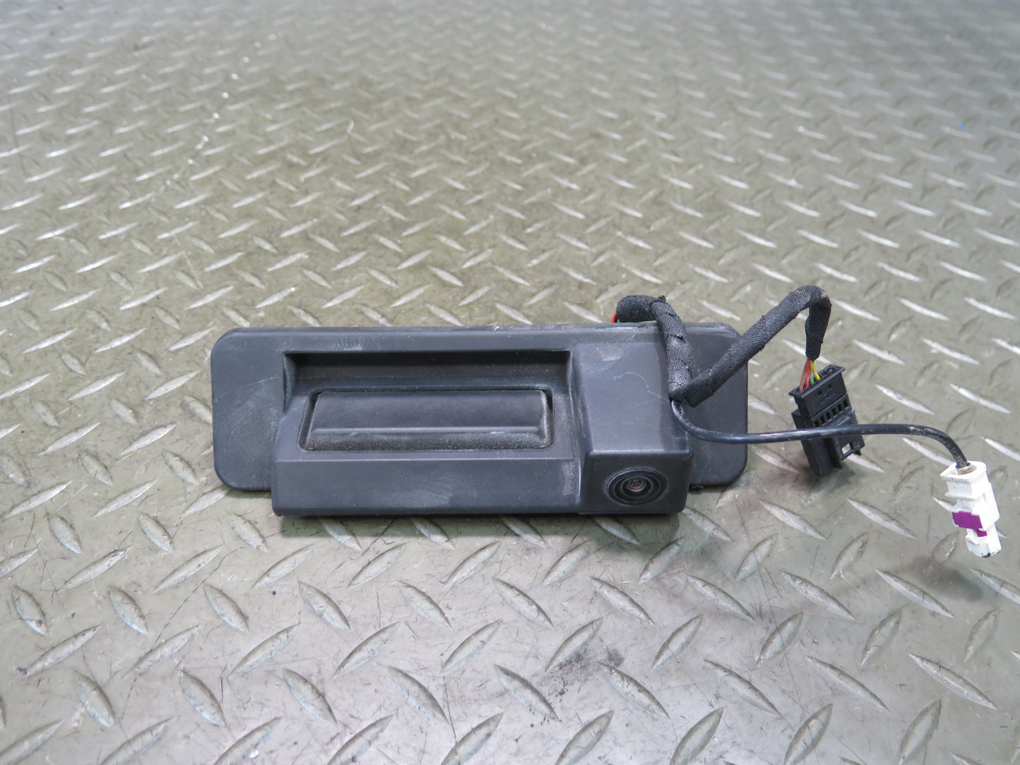 13-20 Mercedes R231 SL550 Rear Trunk Liftgate Open Release Handle w Camera OEM