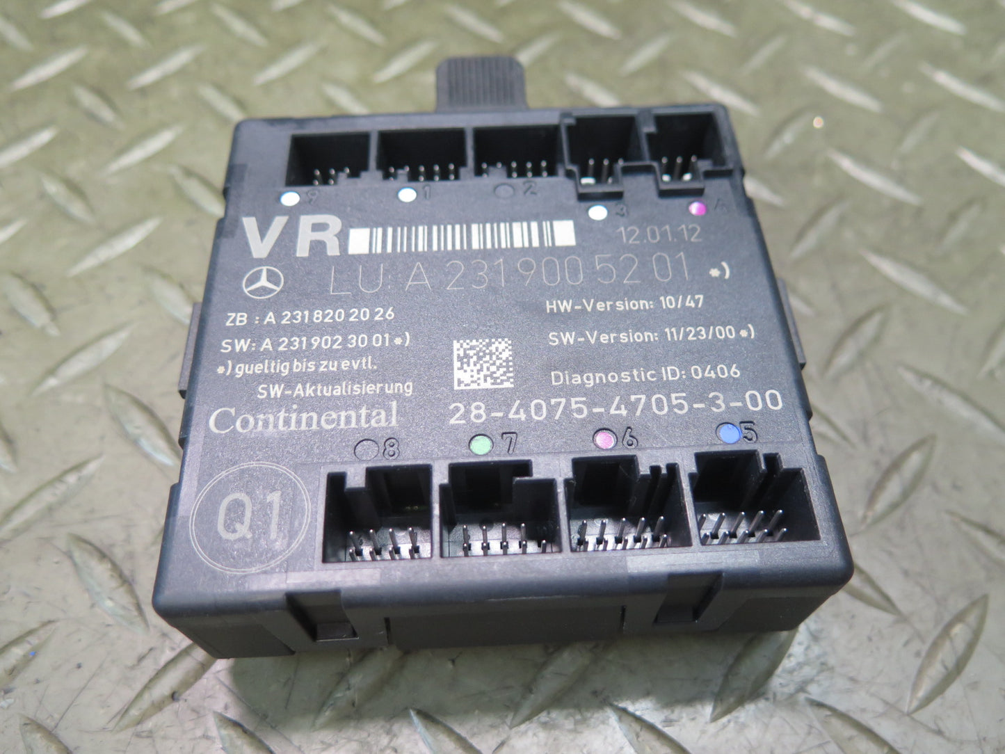 13-20 Mercedes R231 SL550 Front Right Door Control Module 2319005201 OEM