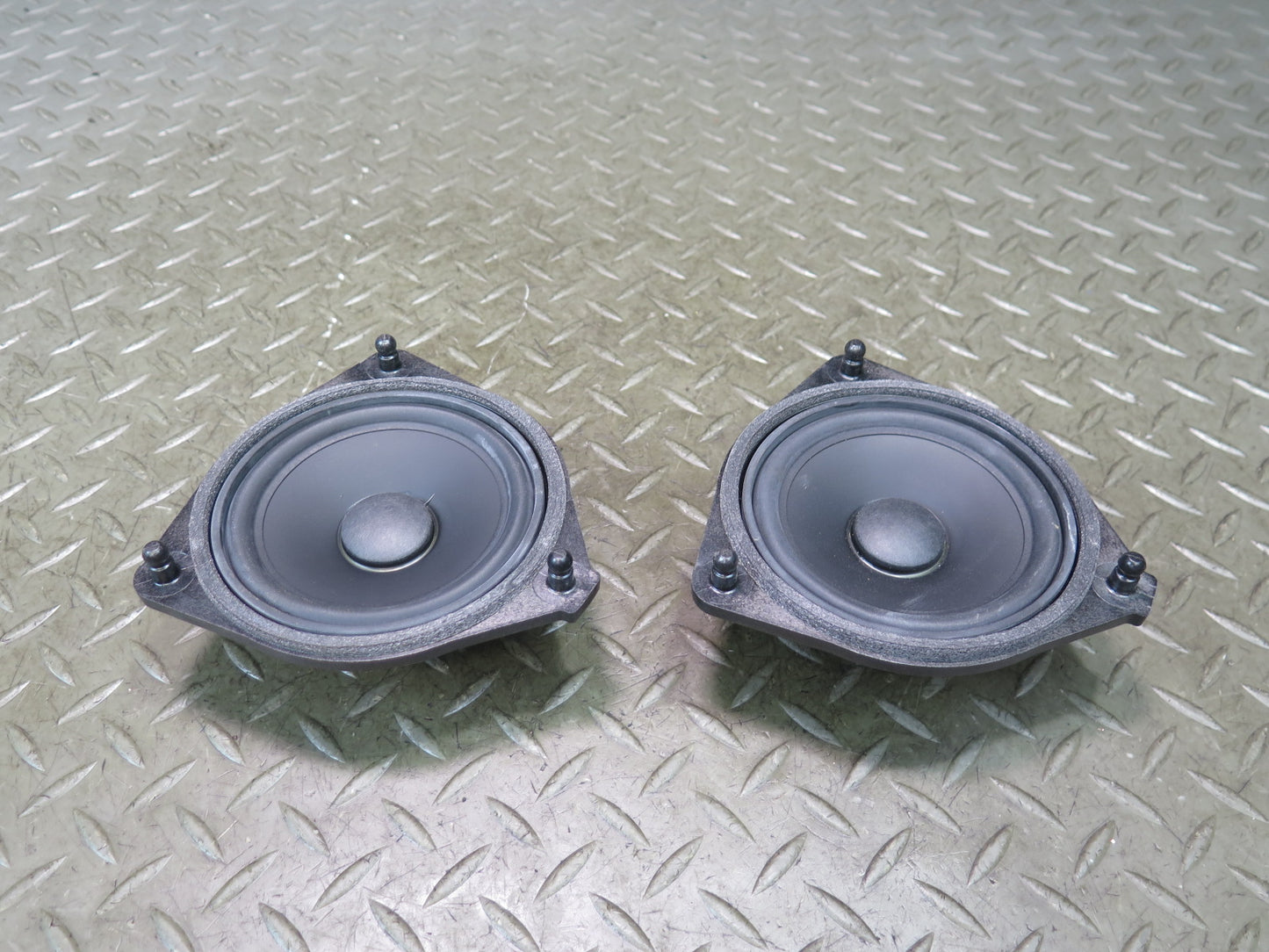 13-20 Mercedes R231 SL550 Front or Rear Left or Right LOGIC7 Speaker OEM