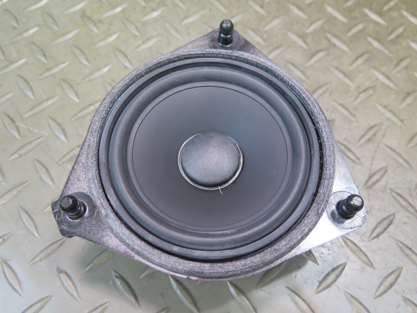 13-20 Mercedes R231 SL550 Front or Rear Left or Right LOGIC7 Speaker OEM