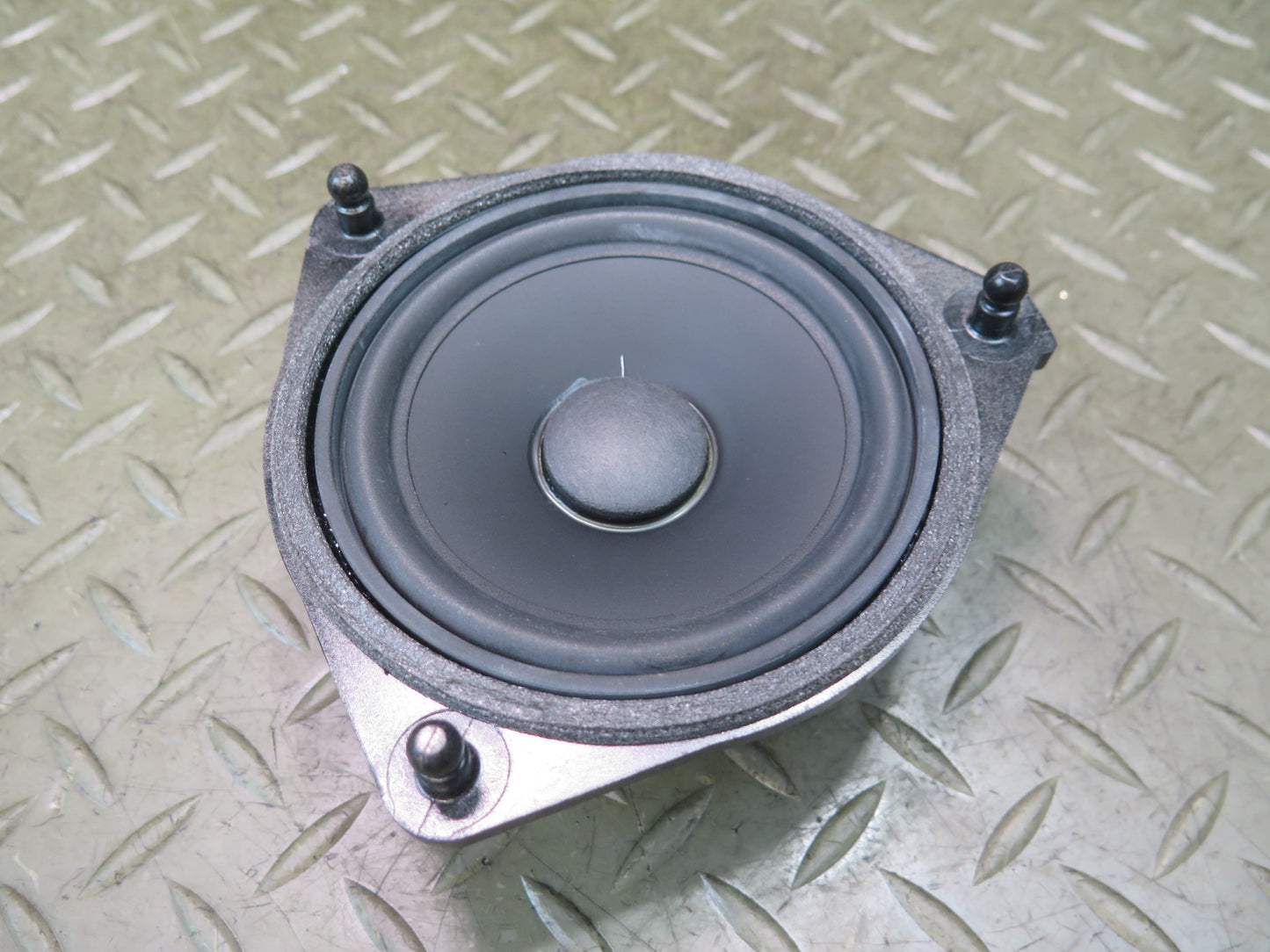 13-20 Mercedes R231 SL550 Front or Rear Left or Right LOGIC7 Speaker OEM