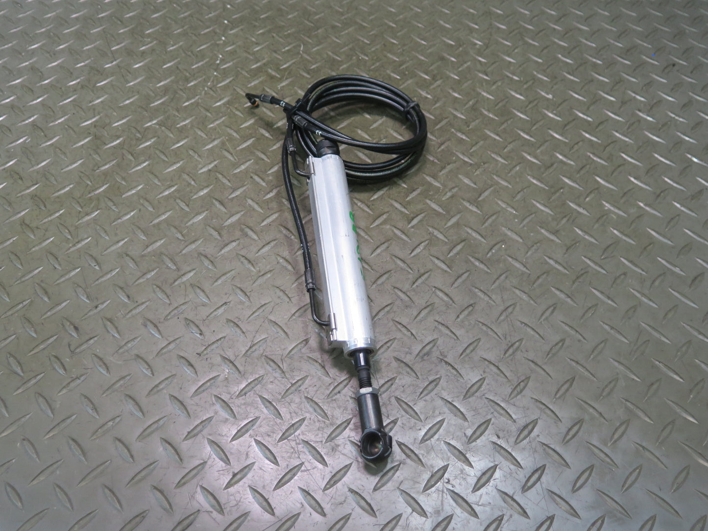 13-20 Mercedes R231 SL550 Rear Trunk Lid Liftgate Lift Hydraulic Cylinder OEM