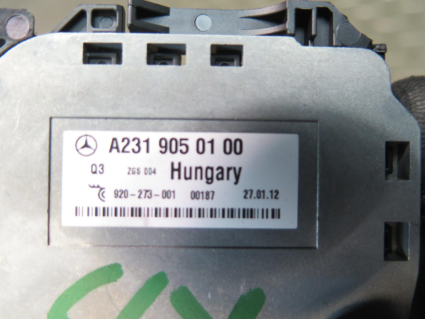 12-20 Mercedes R231 Sl-class GPS Navigation Antenna 2319050100 OEM