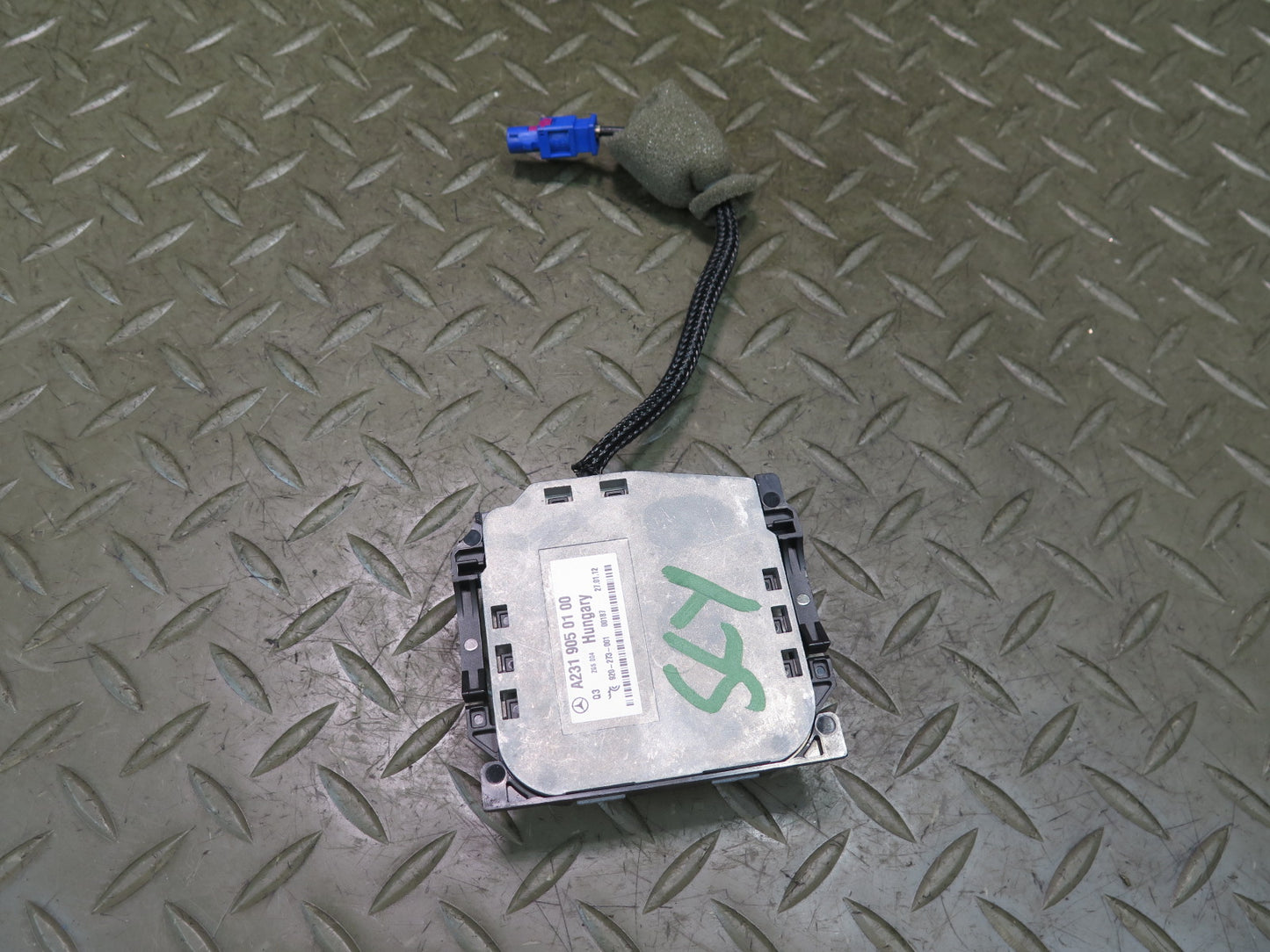 12-20 Mercedes R231 Sl-class GPS Navigation Antenna 2319050100 OEM