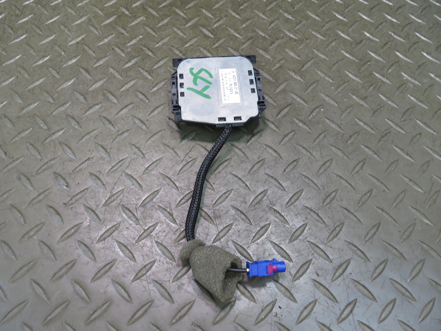 12-20 Mercedes R231 Sl-class GPS Navigation Antenna 2319050100 OEM