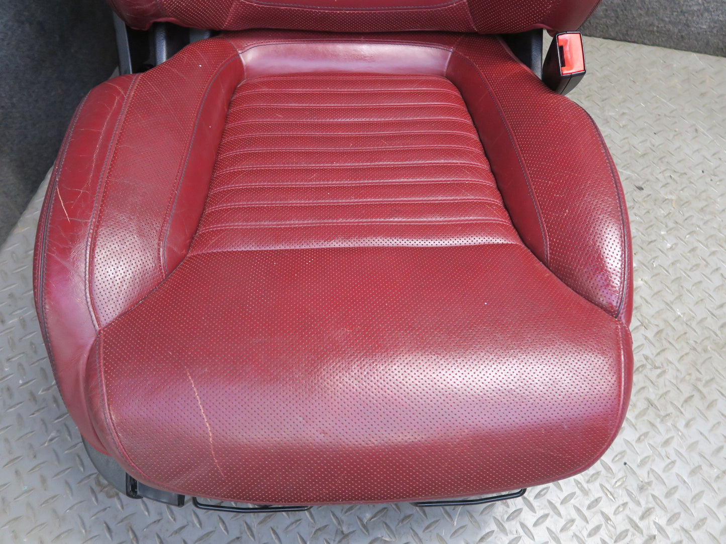 13-16 Mercedes R231 SL550 Front Left & Right Leather Dynamic Seat RED Set OEM