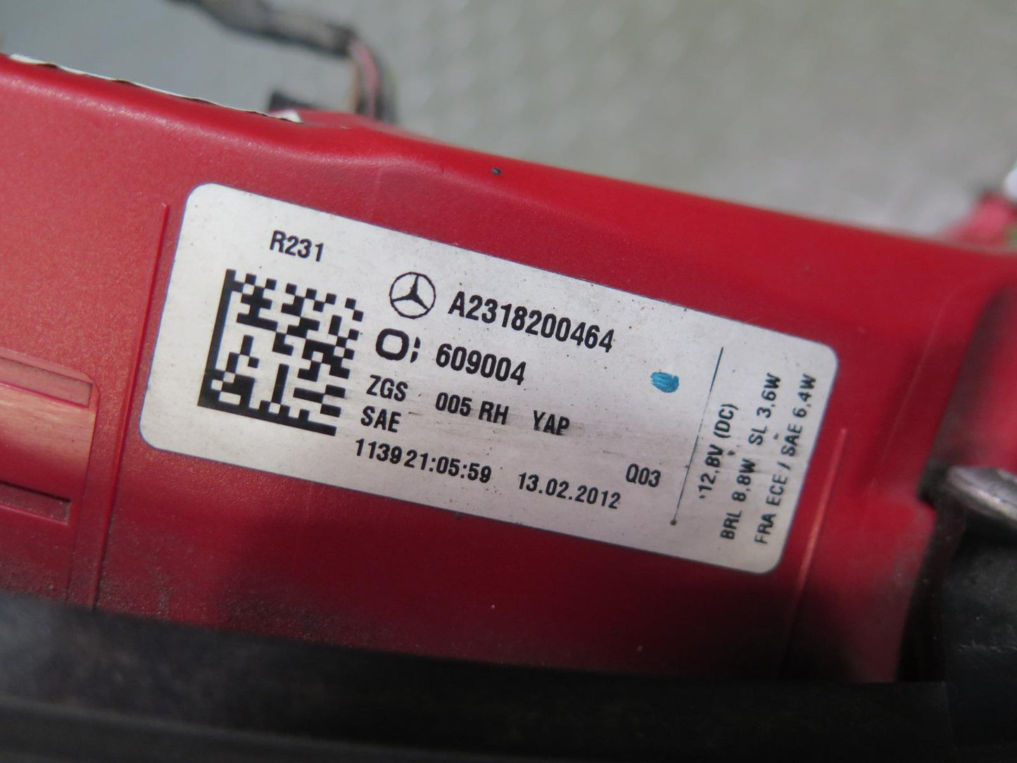 13-16 Mercedes R231 SL550 Rear Right Tail Light Lamp 2318200464 OEM