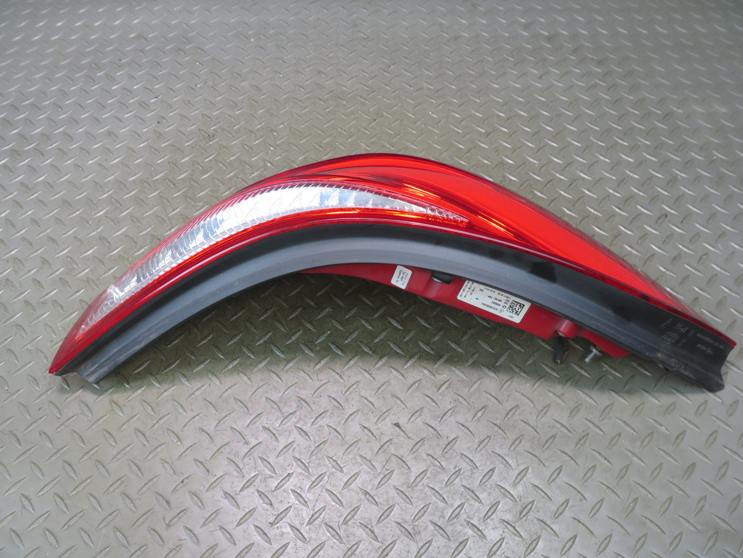 13-16 Mercedes R231 SL550 Rear Right Tail Light Lamp 2318200464 OEM