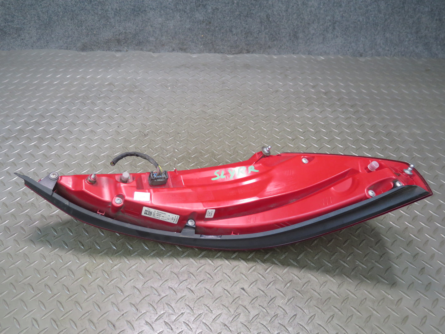 13-16 Mercedes R231 SL550 Rear Right Tail Light Lamp 2318200464 OEM