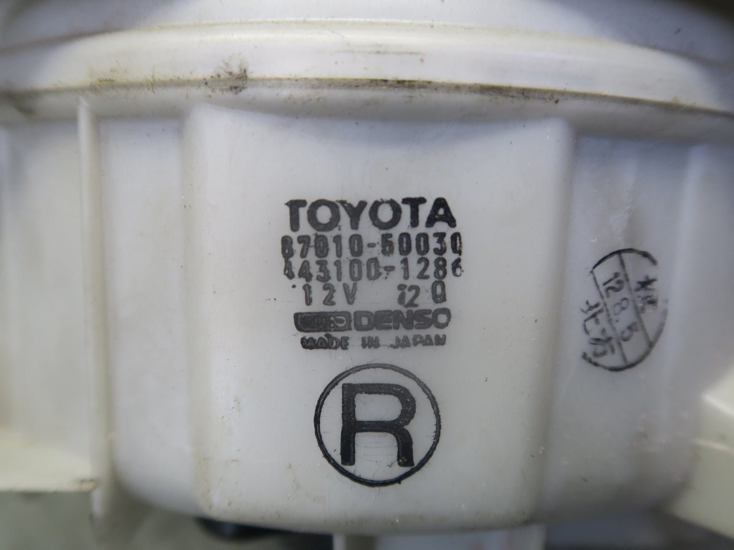 95-97 Toyota Celsior UCF20 RHD A/C Heater Blower Motor w Housing Assembly OEM