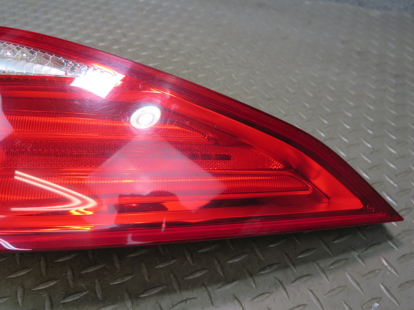 13-16 Mercedes R231 SL550 Rear Left Tail Light Lamp 2318200364 OEM