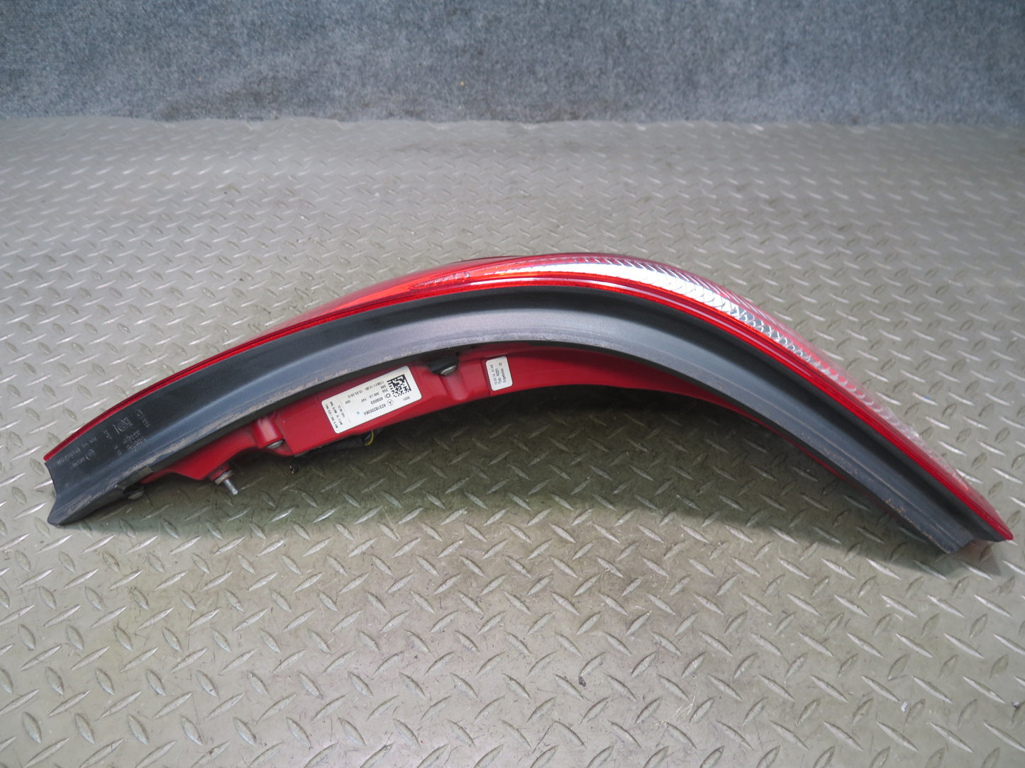 13-16 Mercedes R231 SL550 Rear Left Tail Light Lamp 2318200364 OEM