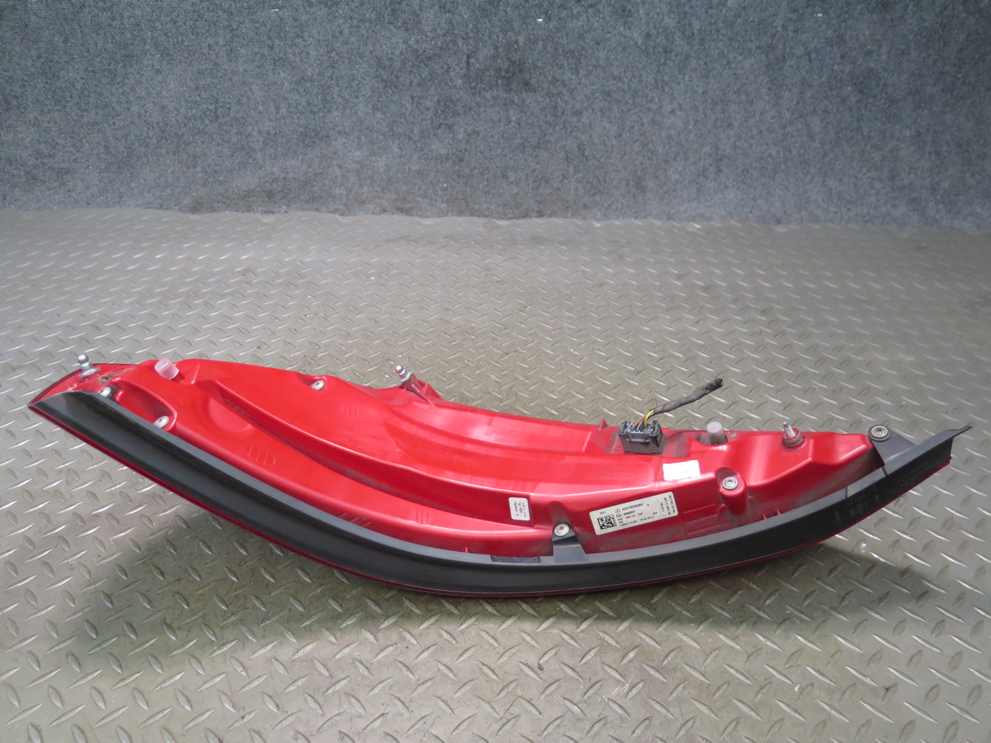13-16 Mercedes R231 SL550 Rear Left Tail Light Lamp 2318200364 OEM