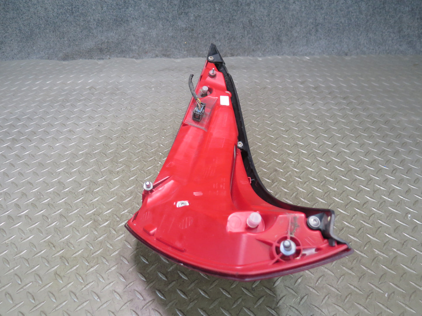 13-16 Mercedes R231 SL550 Rear Left Tail Light Lamp 2318200364 OEM