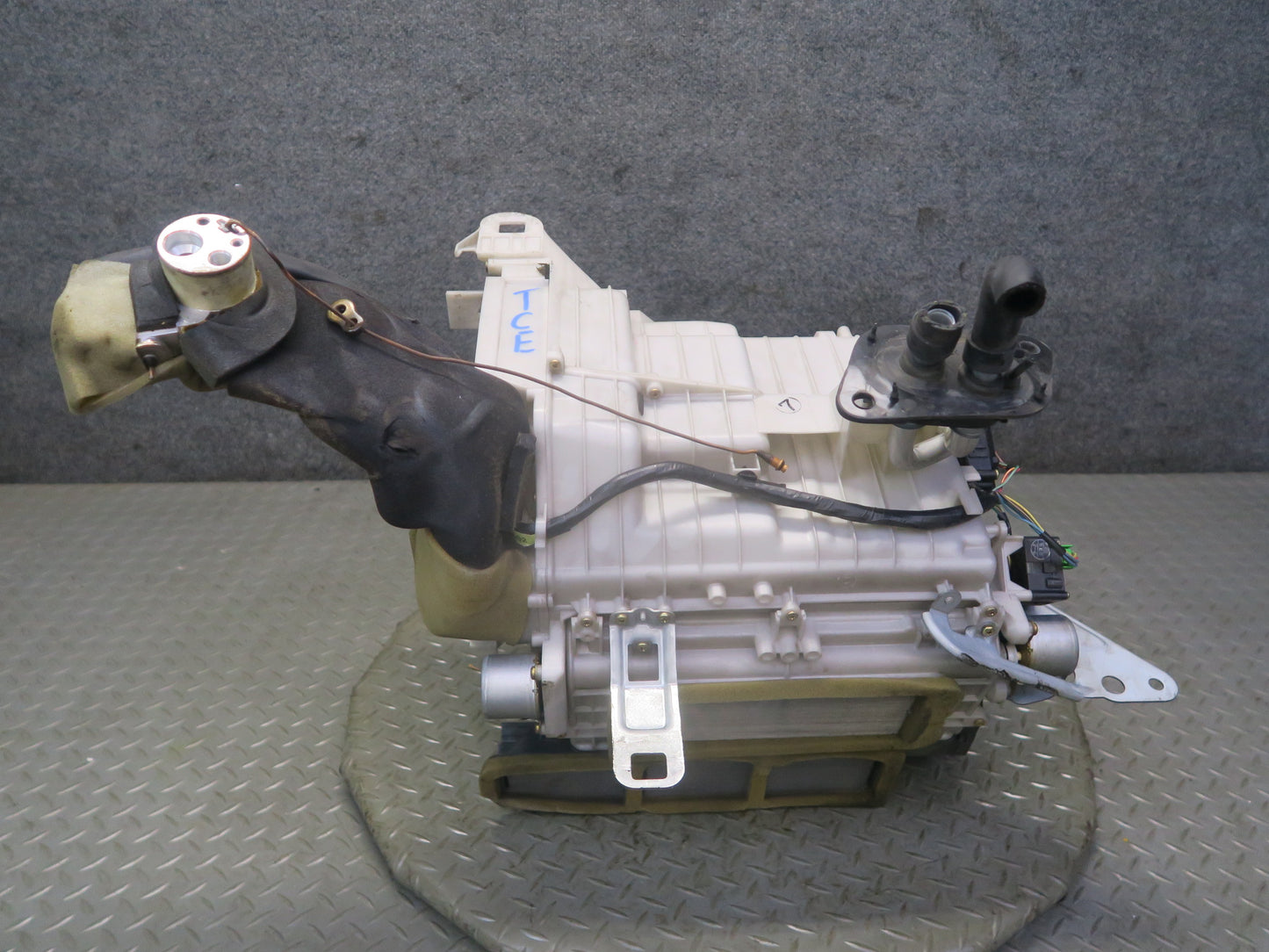 95-97 Toyota Celsior UCF20 RHD Hvac A/C Evaporator Heater Core Box Housing OEM