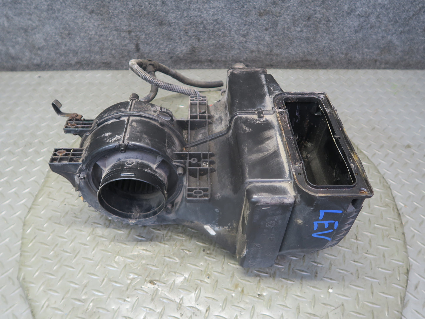 99-03 VW Eurovan T4 Front Hvac Blower Motor Climate Box 701820024B OEM