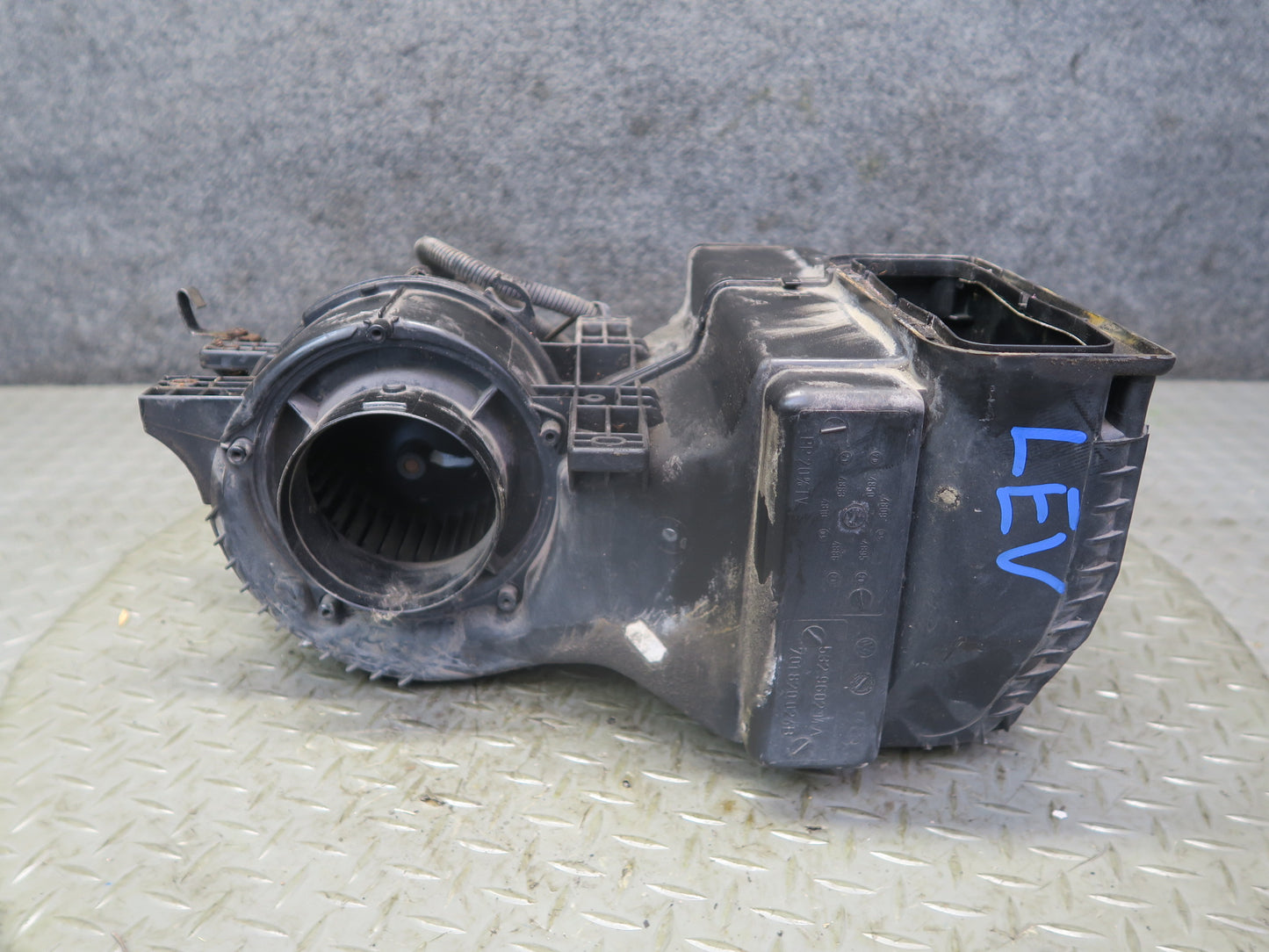 99-03 VW Eurovan T4 Front Hvac Blower Motor Climate Box 701820024B OEM