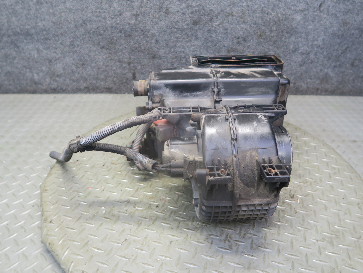 99-03 VW Eurovan T4 Front Hvac Blower Motor Climate Box 701820024B OEM