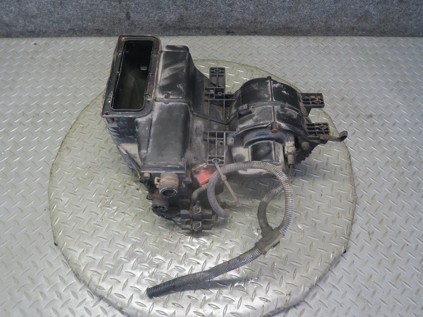 99-03 VW Eurovan T4 Front Hvac Blower Motor Climate Box 701820024B OEM