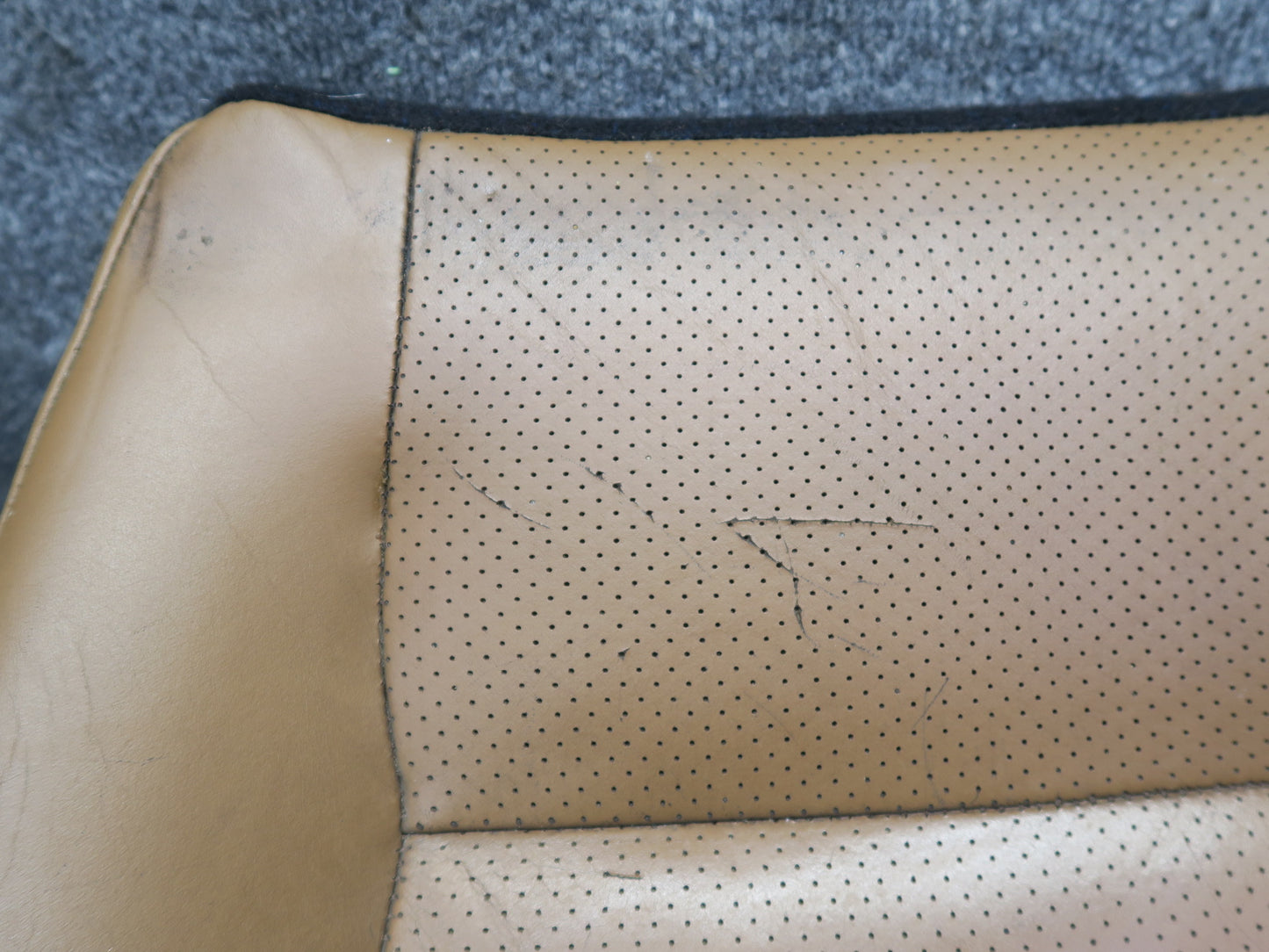 00-02 Toyota MR2 Spyder ZZW30L Front Right Leather Seat Lower Cushion OAK OEM