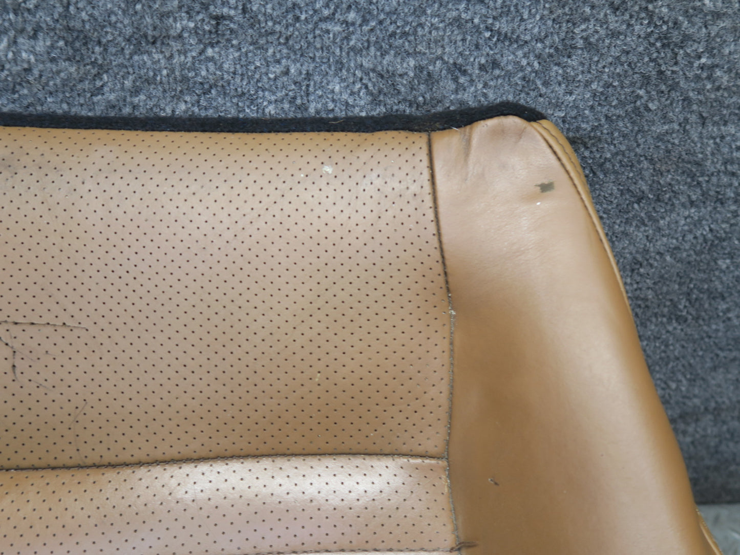 00-02 Toyota MR2 Spyder ZZW30L Front Right Leather Seat Lower Cushion OAK OEM