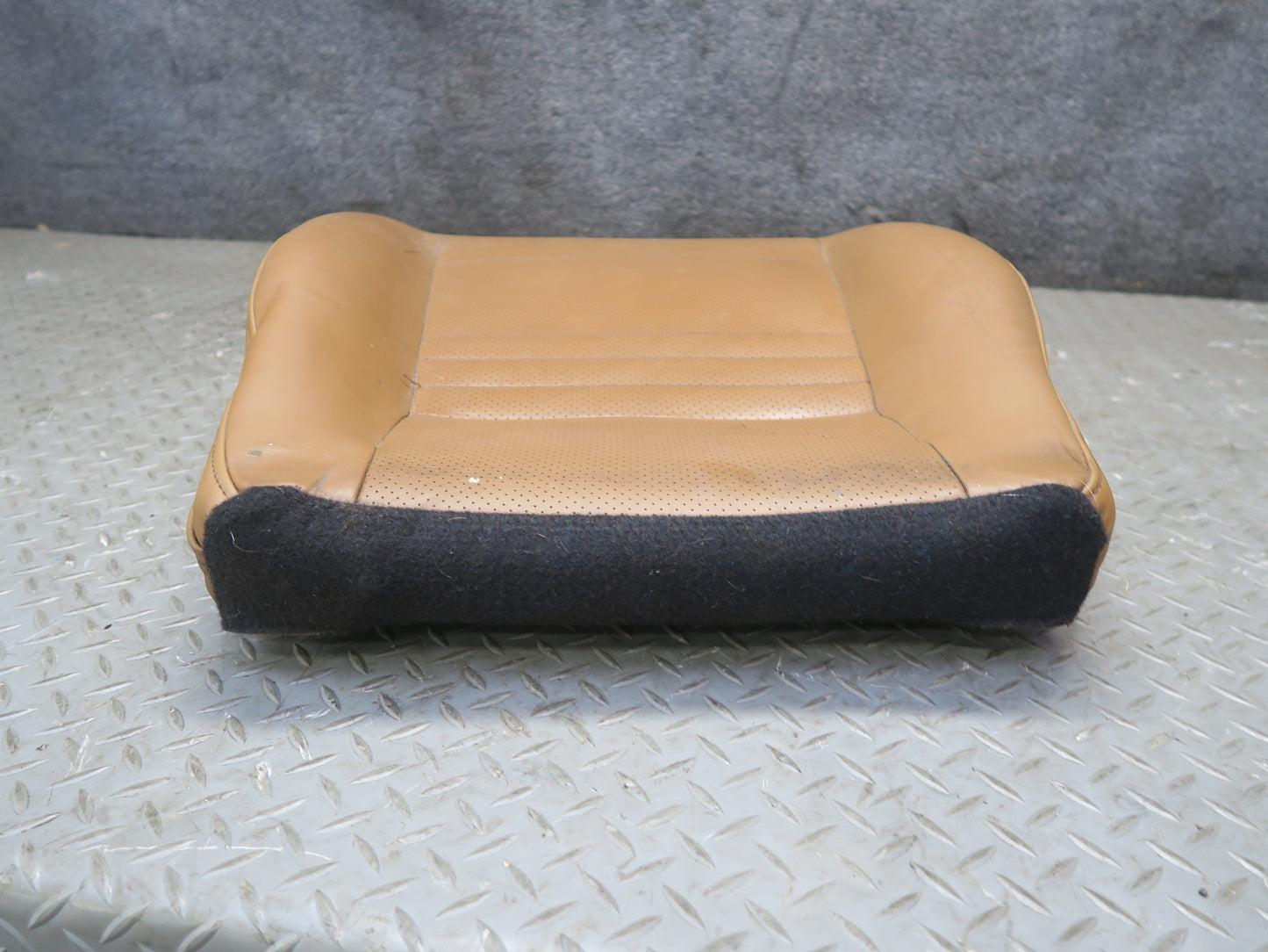 00-02 Toyota MR2 Spyder ZZW30L Front Right Leather Seat Lower Cushion OAK OEM