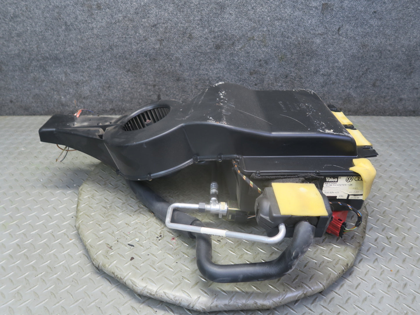 99-03 VW Eurovan T4 Rear Hvac A/C Evaporator Blower Motor Climate Box OEM